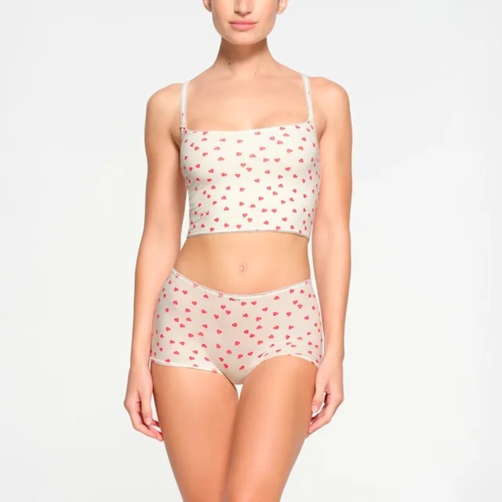 NWT SKIMS VALENTINE EDITION FITS EVERYBODY PICOT TRIM CROPPED CAMI | LARGE - Picture 3 of 15